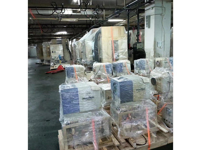 東莞長安某公司(si)搬遷打包現場