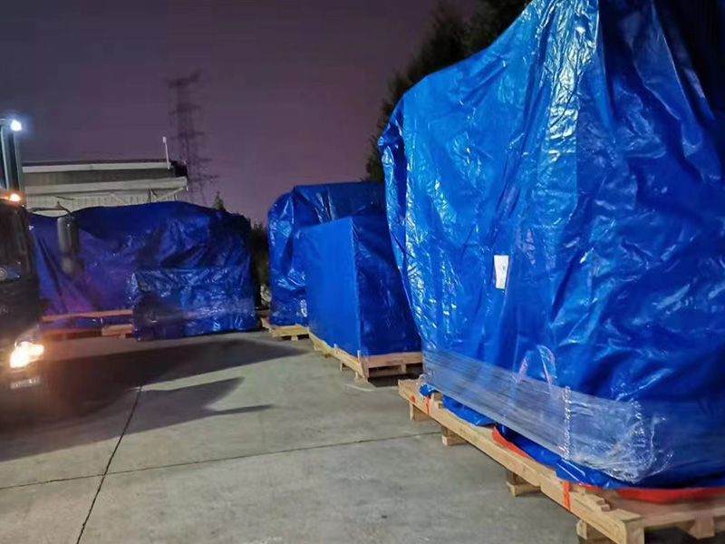 廣州韓國LG搬(bān)遷防雨真空包(bāo)裝