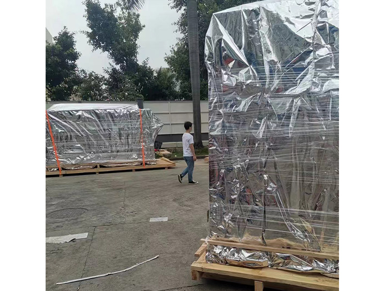 深圳(zhen)龍崗某智能(neng)自動化設備(bei)真空包裝